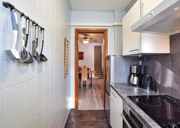 1 Bedroom Lovely In 아파트